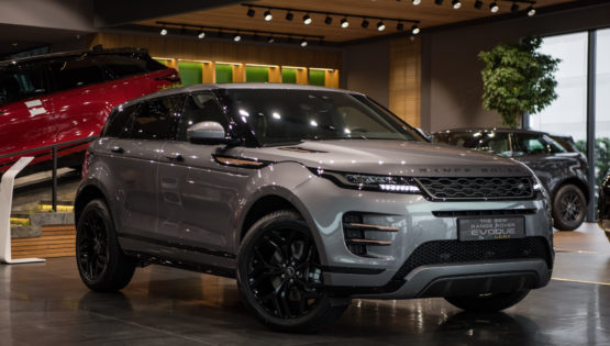 Range Rover Evoque S 180PS 2.0d R-Dynamic AWD