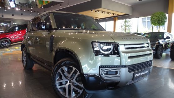 New Land Rover Defender X-Dynamic HSE 3.0d AWD