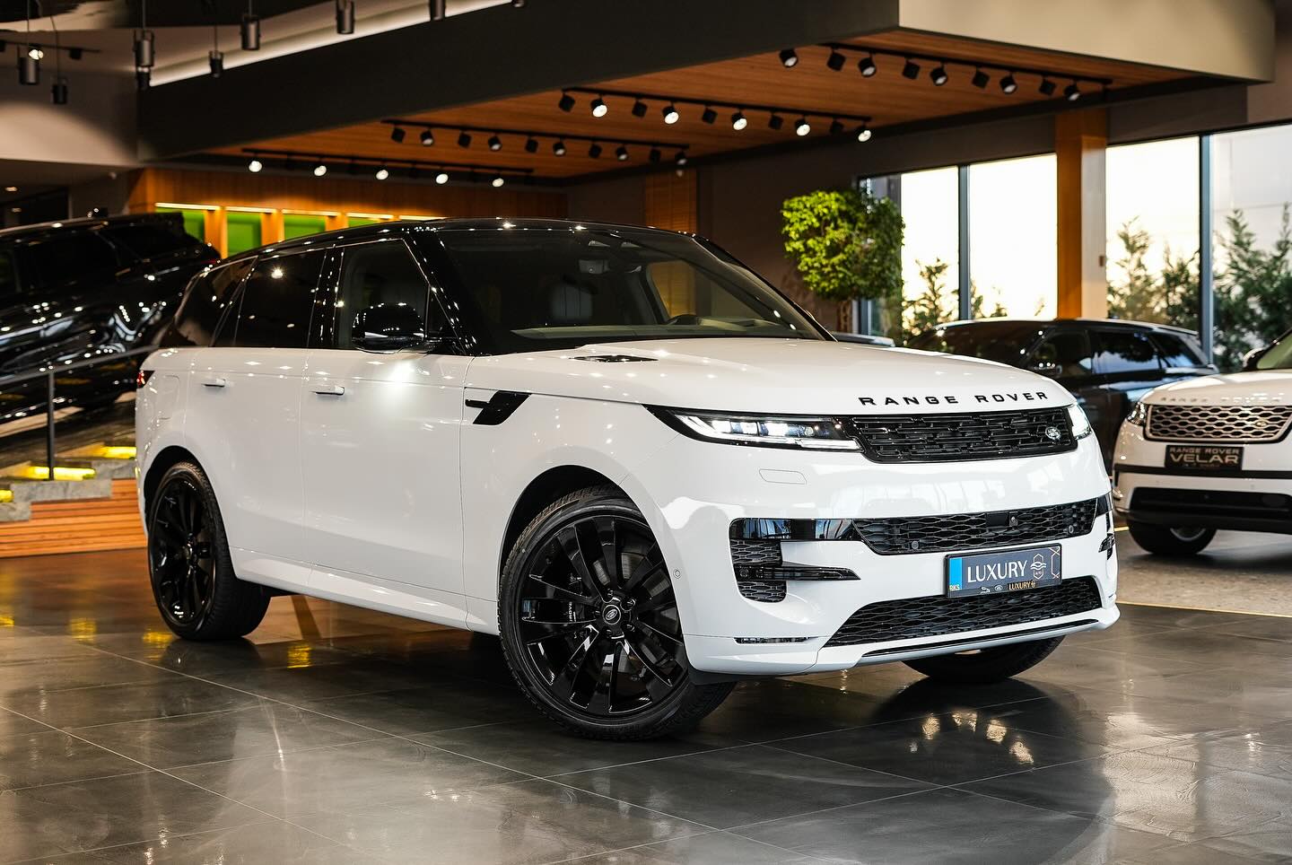 New Land Rover Range Rover Sport D350 Autobiography