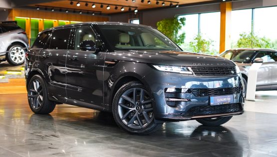 Range Rover Sport D300 Dynamic HSE