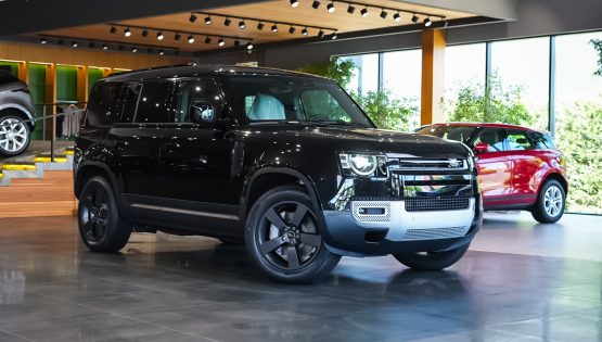 New Land Rover Defender HSE D300