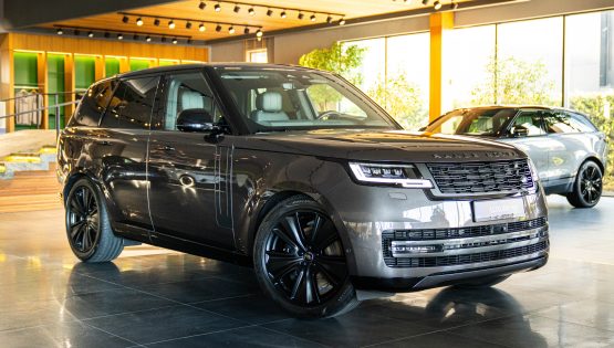 Range Rover D350 SV Bespoke