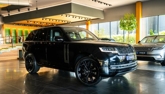 Range Rover D350 Black Edition