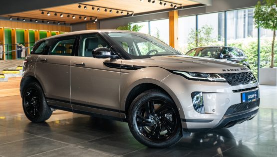 New Range Rover Evoque SE