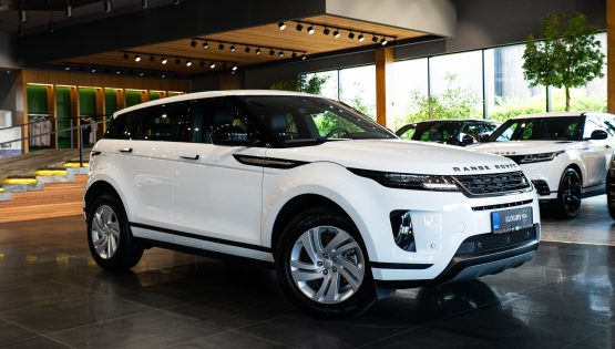 Range Rover Evoque MY24 SE